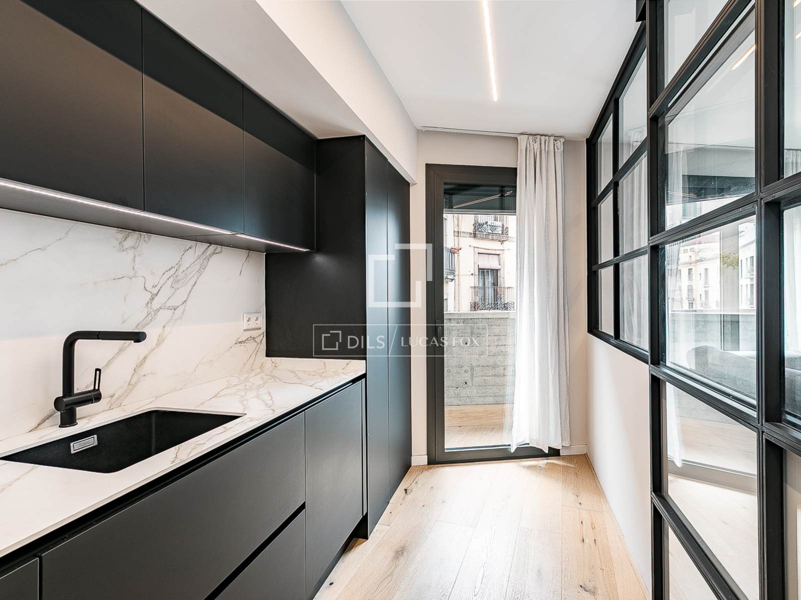 Appartamento a Barcelona, Spagna 3 camere da letto, 109 mq. N° 166796