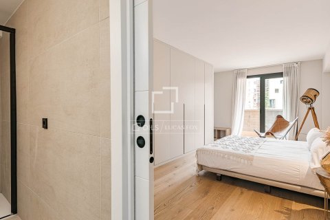 Apartament w Barcelona, Hiszpania 3 sypialnie, 123 mkw. nr 166796 – zdjęcie 26