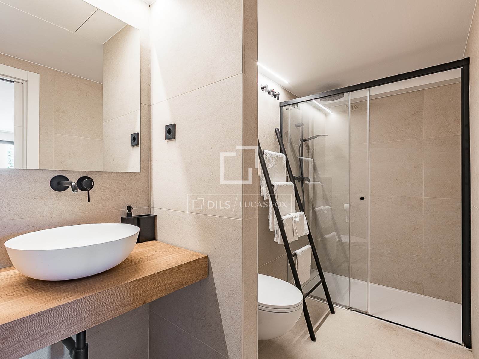 Appartamento a Barcelona, Spagna 3 camere da letto, 109 mq. N° 166796
