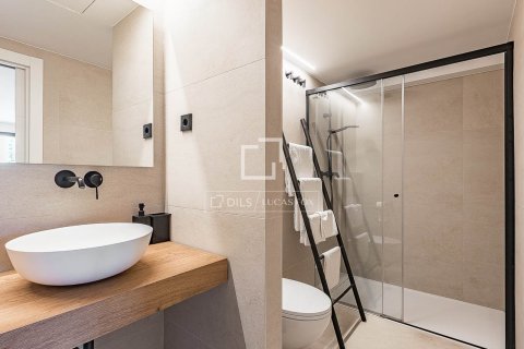 Apartament w Barcelona, Hiszpania 3 sypialnie, 123 mkw. nr 166796 – zdjęcie 24