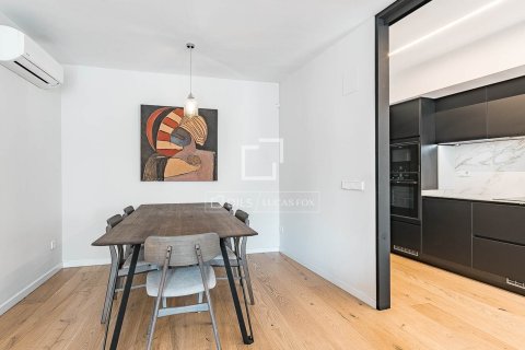 Apartament w Barcelona, Hiszpania 3 sypialnie, 123 mkw. nr 166796 – zdjęcie 7