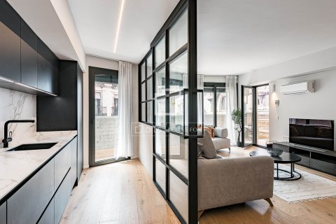 Apartament w Barcelona, Hiszpania 3 sypialnie, 123 mkw. nr 166796 – zdjęcie 8