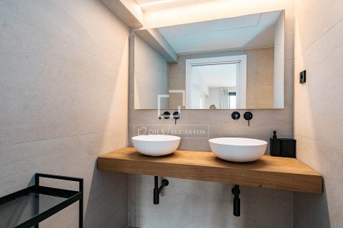 Apartament w Barcelona, Hiszpania 3 sypialnie, 123 mkw. nr 166796 – zdjęcie 25