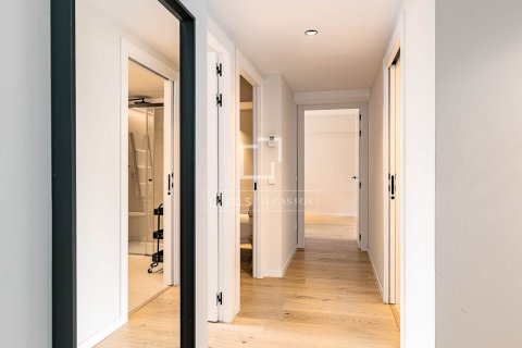 Apartament w Barcelona, Hiszpania 3 sypialnie, 123 mkw. nr 166796 – zdjęcie 29