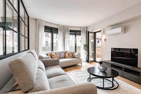 Apartament w Barcelona, Hiszpania 3 sypialnie, 123 mkw. nr 166796 – zdjęcie 5