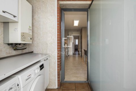 Apartament w Sant Cugat Del Valles, Barcelona, Hiszpania 3 sypialnie, 114 mkw. nr 166793 – zdjęcie 16