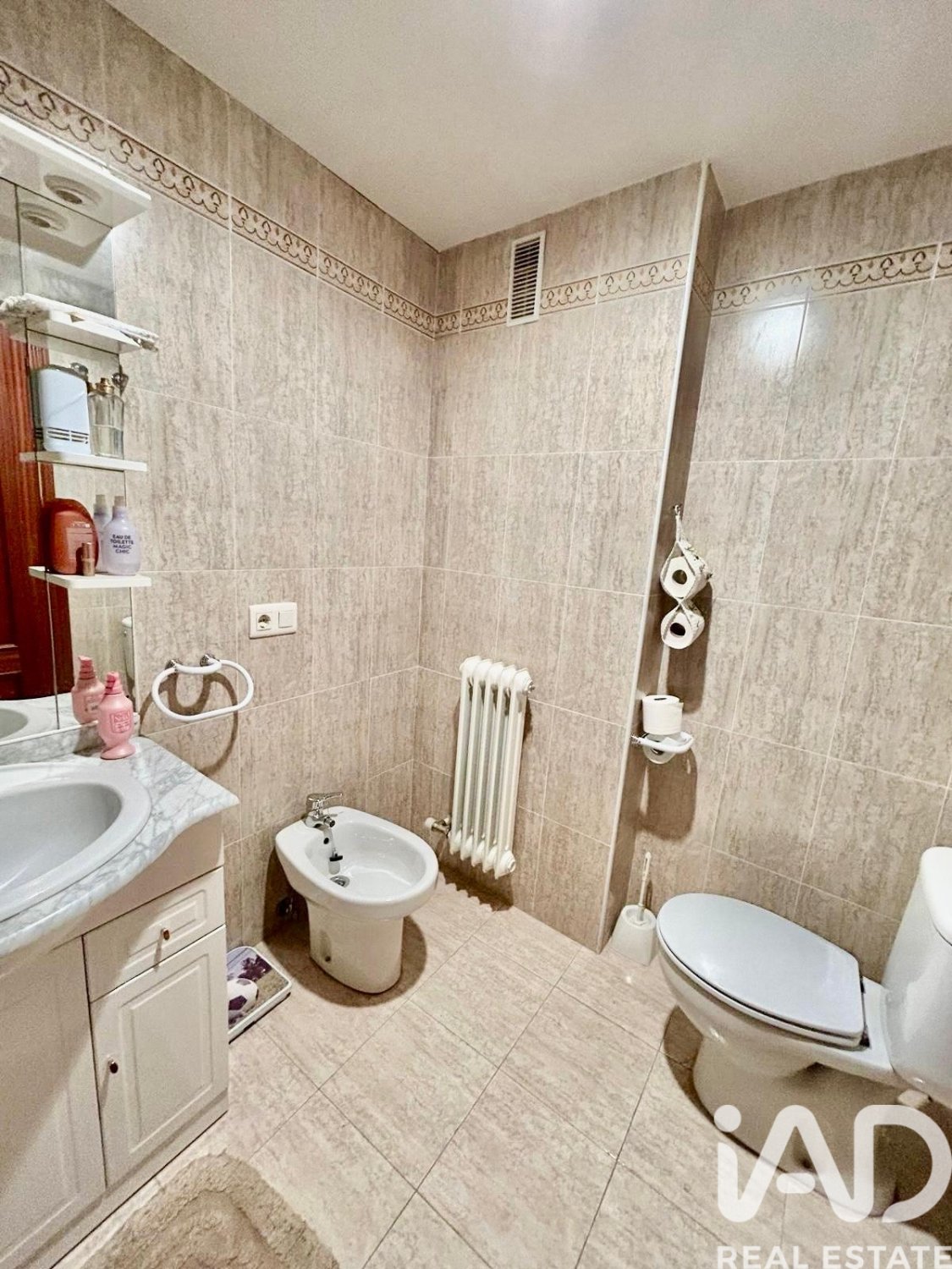 Apartment in La Baneza, Leon, Spain 3 bedrooms, 164 sq.m. No. 185026