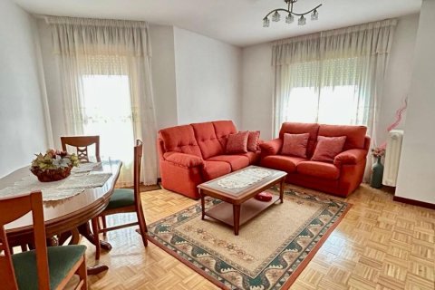 Dzīvoklis pārdošanā La Baneza, Leon, Spānijā 3 istabas, 164 m2 Nr. 185026 - attēls 2