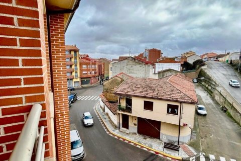 Dzīvoklis pārdošanā La Baneza, Leon, Spānijā 3 istabas, 164 m2 Nr. 185026 - attēls 25
