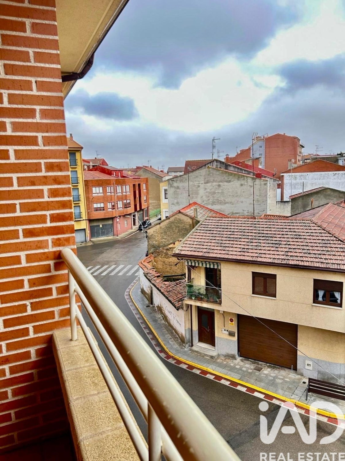Apartment in La Baneza, Leon, Spain 3 bedrooms, 164 sq.m. No. 185026