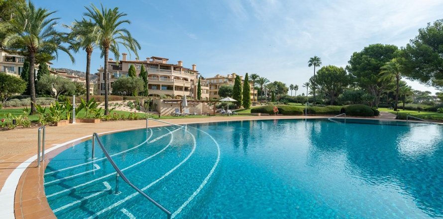 Appartamento a Portals Nous, Mallorca, Spagna 3 camere da letto, 284 mq. N° 143403