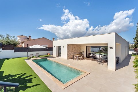 Villa en venta en Mallorca, España 3 dormitorios, 297 m2 No. 143397 - foto 1
