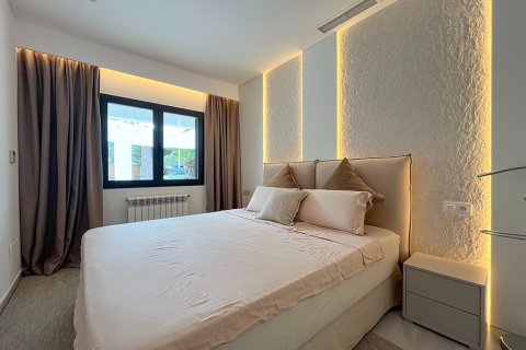 Villa en venta en Santa Ponsa, Mallorca, España 3 dormitorios, 200 m2 No. 143400 - foto 14