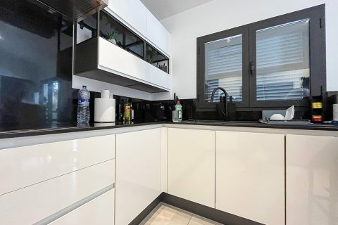 Villa en venta en Santa Ponsa, Mallorca, España 3 dormitorios, 200 m2 No. 143400 - foto 12