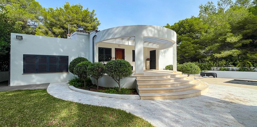 Villa en Santa Ponsa, Mallorca, España 3 dormitorios, 200 m2 No. 143400