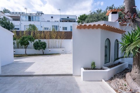 Villa en venta en Pollenca, Mallorca, España 6 dormitorios, 536 m2 No. 143401 - foto 4