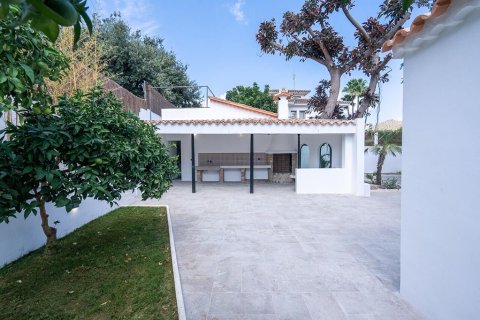 Villa en venta en Pollenca, Mallorca, España 6 dormitorios, 536 m2 No. 143401 - foto 2
