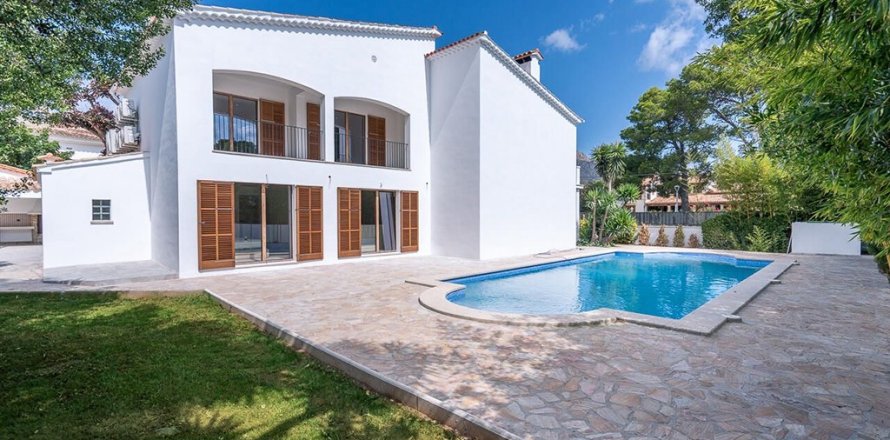 Villa en Pollenca, Mallorca, España 6 dormitorios, 536 m2 No. 143401