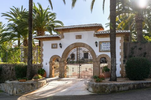 Villa à vendre à Javea, Alicante, Espagne, 13 chambres, 1100 m2 No. 158475 - photo 4
