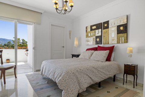Townhouse for sale Nueva Andalucia, Malaga, Spain 4 bedrooms, 255 sq.m. No. 109653 - photo 12