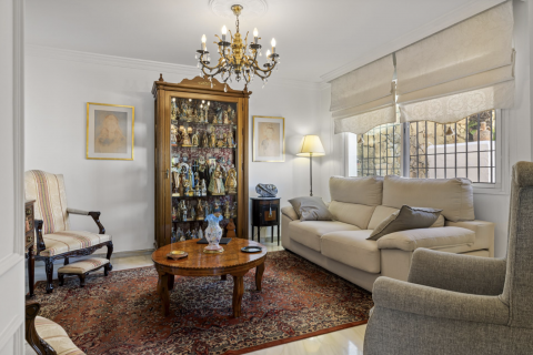 Townhouse for sale Nueva Andalucia, Malaga, Spain 4 bedrooms, 255 sq.m. No. 109653 - photo 17
