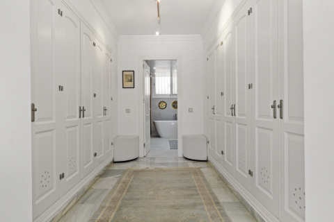 Townhouse for sale Nueva Andalucia, Malaga, Spain 4 bedrooms, 255 sq.m. No. 109653 - photo 7