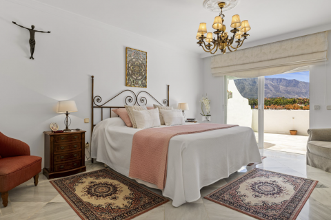 Townhouse for sale Nueva Andalucia, Malaga, Spain 4 bedrooms, 255 sq.m. No. 109653 - photo 8
