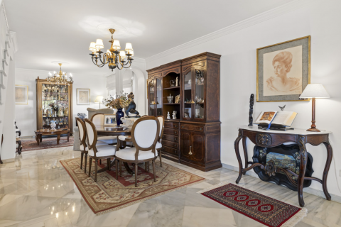 Townhouse for sale Nueva Andalucia, Malaga, Spain 4 bedrooms, 255 sq.m. No. 109653 - photo 19