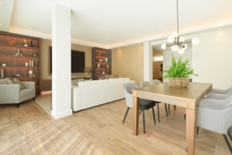 Townhouse for sale Benahavis, Malaga, Spain 3 bedrooms, 240 sq.m. No. 109593 - photo 4