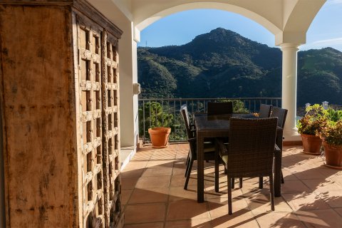 House for sale Benahavis, Malaga, Spain 4 bedrooms, 519 sq.m. No. 109648 - photo 17