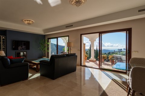 House for sale Benahavis, Malaga, Spain 4 bedrooms, 519 sq.m. No. 109648 - photo 10