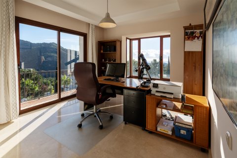 House for sale Benahavis, Malaga, Spain 4 bedrooms, 519 sq.m. No. 109648 - photo 22