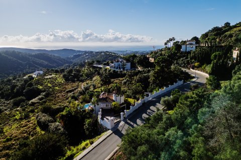House for sale Benahavis, Malaga, Spain 4 bedrooms, 519 sq.m. No. 109648 - photo 3