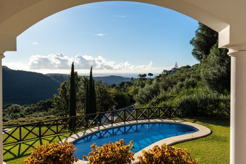 House for sale Benahavis, Malaga, Spain 4 bedrooms, 519 sq.m. No. 109648 - photo 6