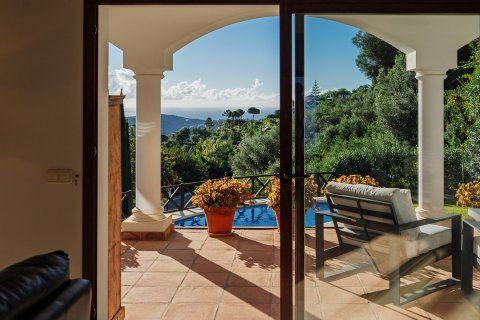 House for sale Benahavis, Malaga, Spain 4 bedrooms, 519 sq.m. No. 109648 - photo 7