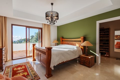 House for sale Benahavis, Malaga, Spain 4 bedrooms, 519 sq.m. No. 109648 - photo 27