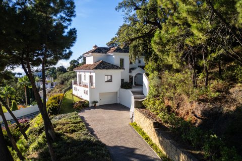 House for sale Benahavis, Malaga, Spain 4 bedrooms, 519 sq.m. No. 109648 - photo 5
