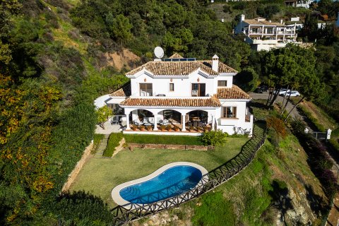 House for sale Benahavis, Malaga, Spain 4 bedrooms, 519 sq.m. No. 109648 - photo 2