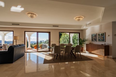 House for sale Benahavis, Malaga, Spain 4 bedrooms, 519 sq.m. No. 109648 - photo 9