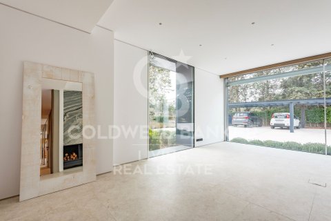 House à vendre à Pozuelo de Alarcon, Madrid, Espagne, 7 chambres, 700 m2 No. 179178 - photo 10