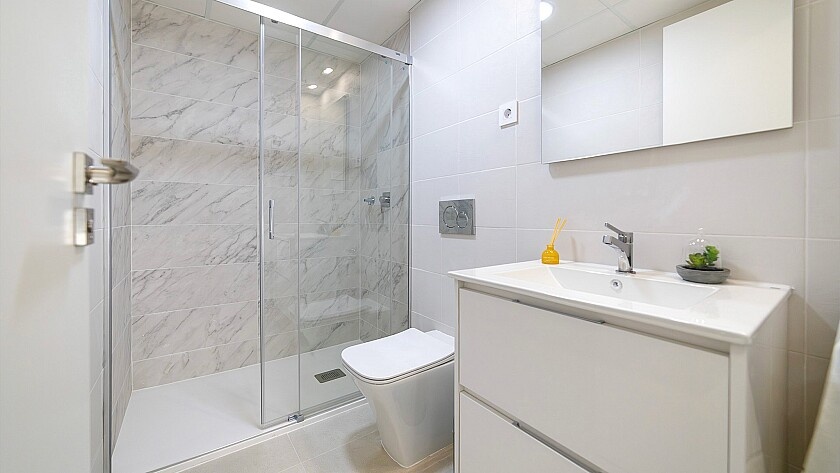 Apartment à Punta Prima, Alicante, Espagne 2 chambres, 80 m2 No. 103330