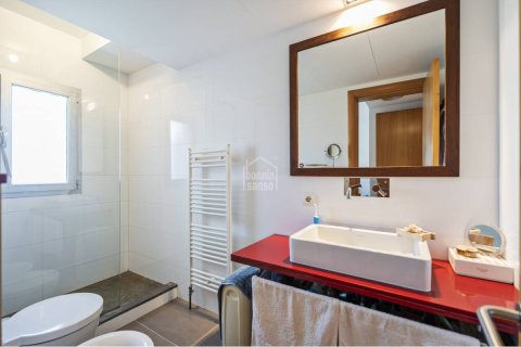 Villa till salu i Es Castell, Menorca, Spanien 4 sovrum, 217 kvm. Nr. 168031 - foto 10