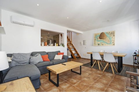 Lägenhet till salu i Mahon, Menorca, Spanien 2 sovrum, 64 kvm. Nr. 168029 - foto 2