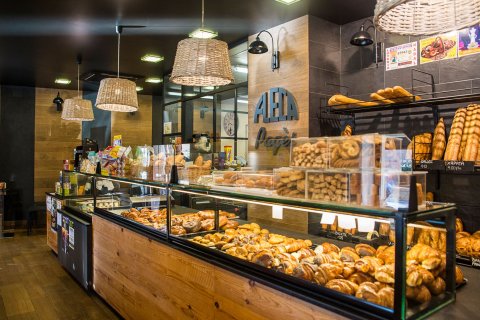 Lokal usługowy w Les Corts (L'escala), Girona, Hiszpania 100 mkw. nr 141408 – zdjęcie 1