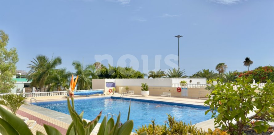 Apartamento en Los Cristianos, Tenerife, España 1 dormitorio, 47 m2 No. 141404