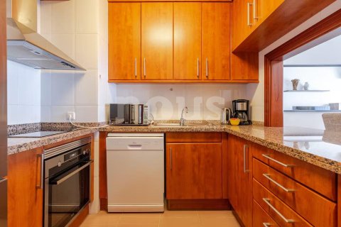 Apartment for sale in Los Cristianos, Tenerife, Spain 1 bedroom, 53 sq.m. No. 141406 - photo 9