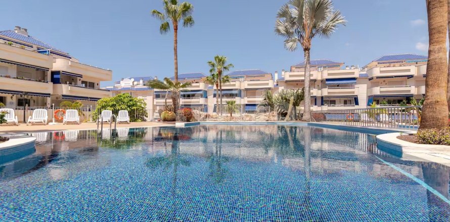 Apartment in Los Cristianos, Tenerife, Spain 1 bedroom, 53 sq.m. No. 141406