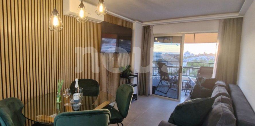 Apartment in Los Cristianos, Tenerife, Spain 1 bedroom, 60 sq.m. No. 141403
