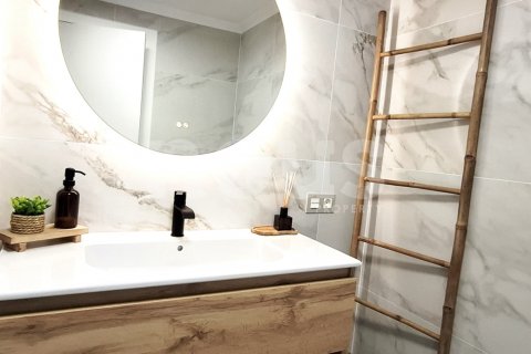 Apartment for sale in Tenerife, Spain 1 bedroom, 60 sq.m. No. 141402 - photo 23