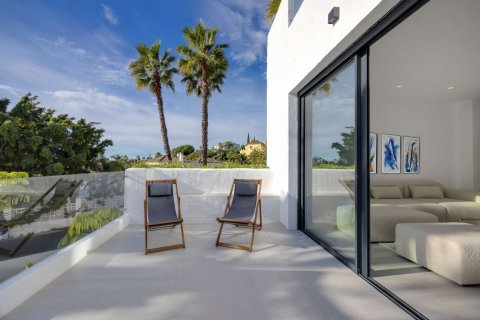 Lägenhet till salu i Estepona, Malaga, Spanien 3 sovrum, 206.78 kvm. Nr. 181496 - foto 6